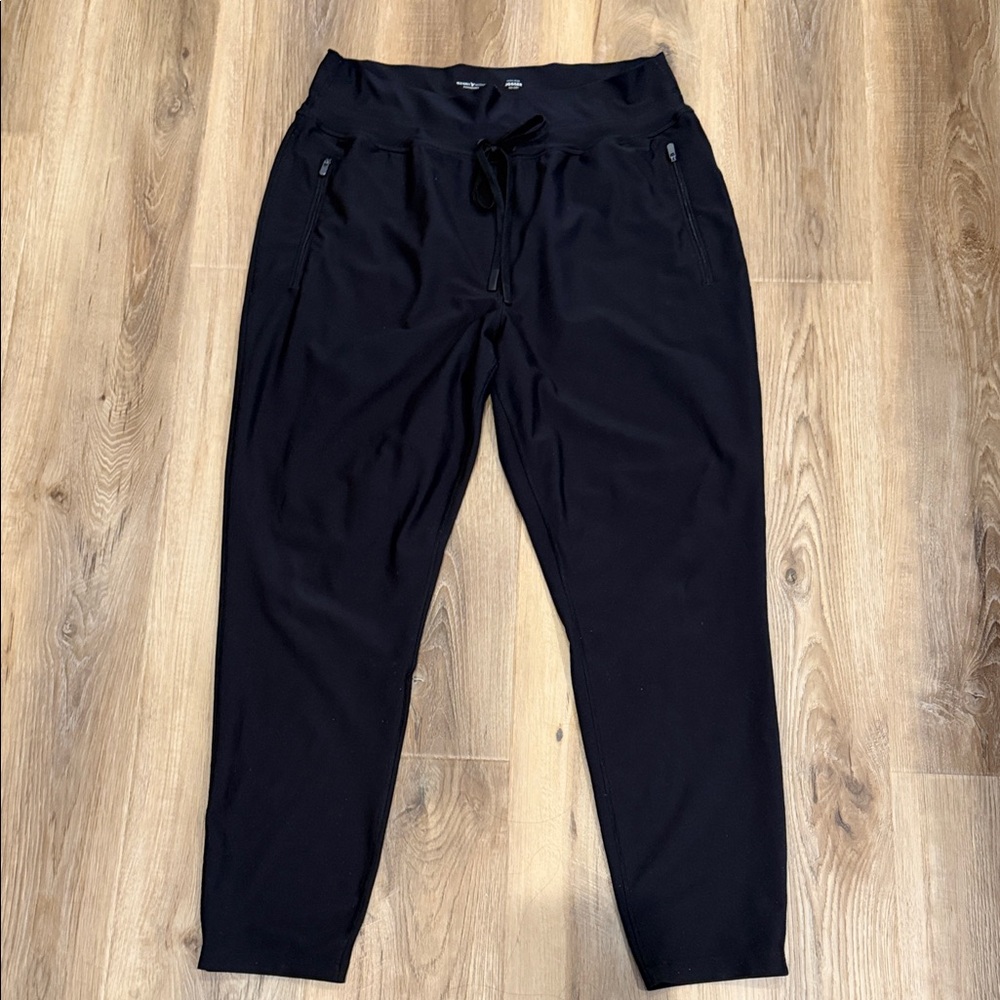 Old Navy women’s powersoft high rise joggers size large
